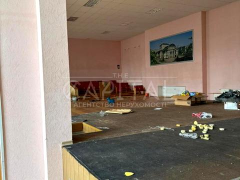 комерційна за адресою Київ, Миколи Василенка вул., 18