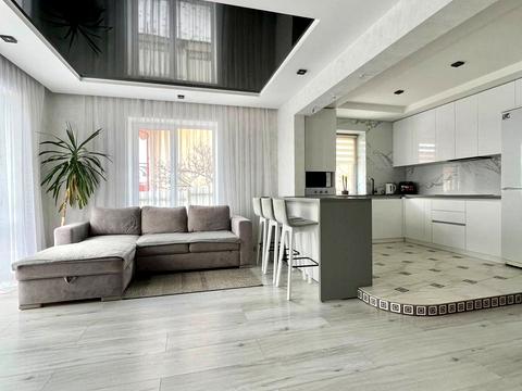 дом по адресу Свободы ул.