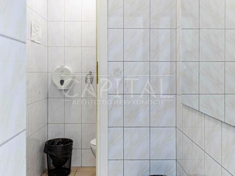 комерційна за адресою Березняківська вул., 29