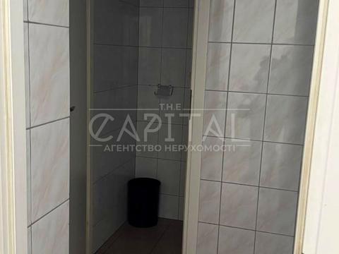 комерційна за адресою Березняківська вул., 29