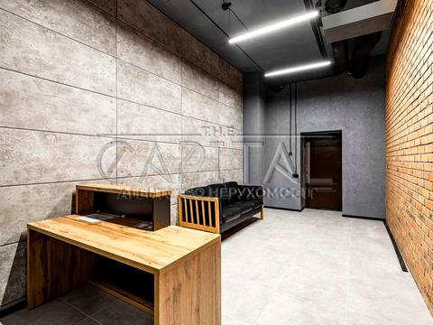 комерційна за адресою Свободи вул., 26/20