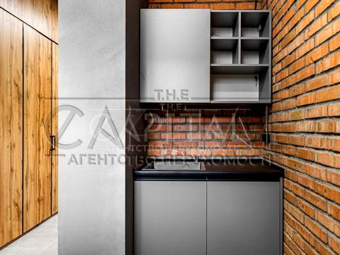 комерційна за адресою Свободи вул., 26/20