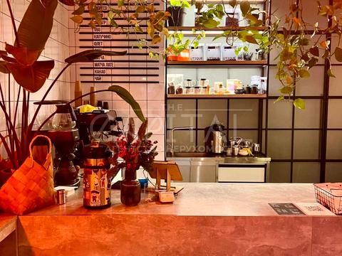 комерційна за адресою Драгоманова вул., 2-А