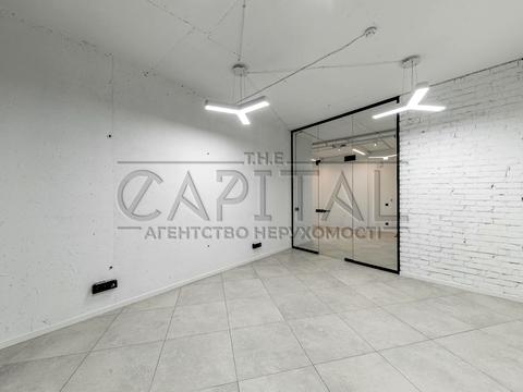 комерційна за адресою Василя Тютюнника вул. (Анрі Барбюса), 28-А