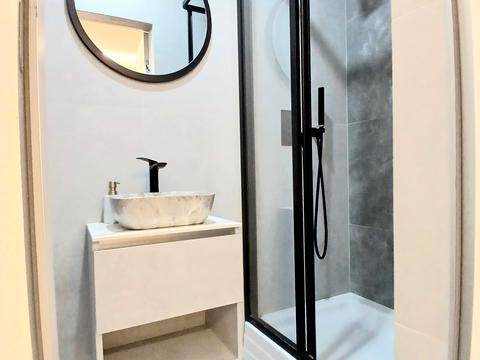 будинок за адресою пров.Революціі