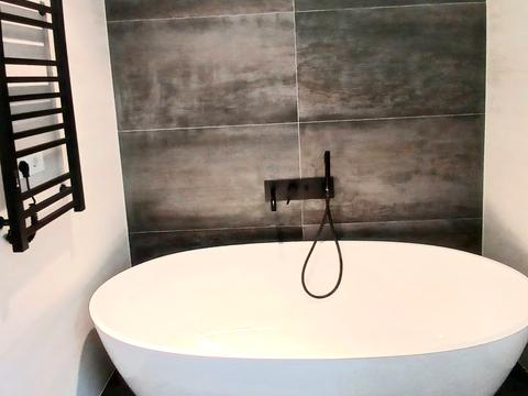 будинок за адресою пров.Революціі