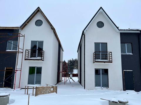 будинок за адресою Травнева