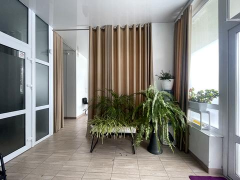 комерційна за адресою Садова вул., 6