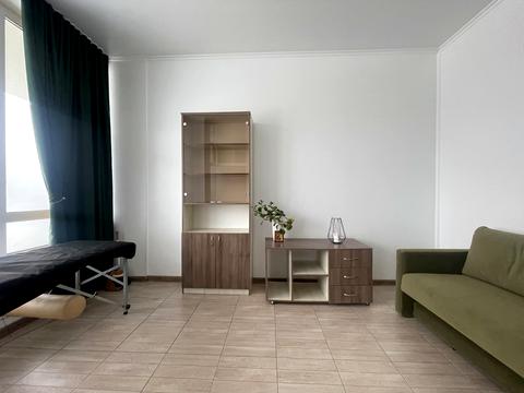 комерційна за адресою Садова вул., 6