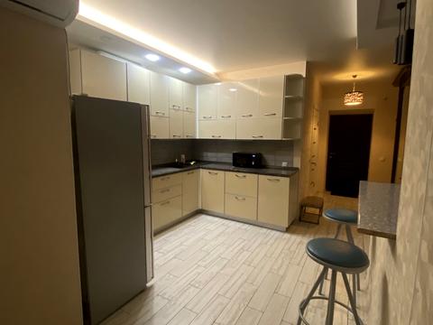 квартира за адресою Героїв Небесної Сотні просп., 18/8