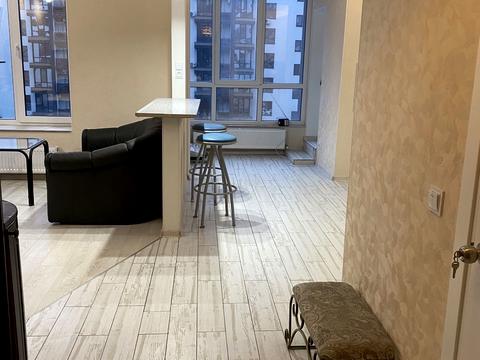 квартира за адресою Героїв Небесної Сотні просп., 18/8