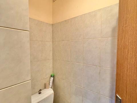 комерційна за адресою Свято-Миколаївська вул. (Леніна), 28