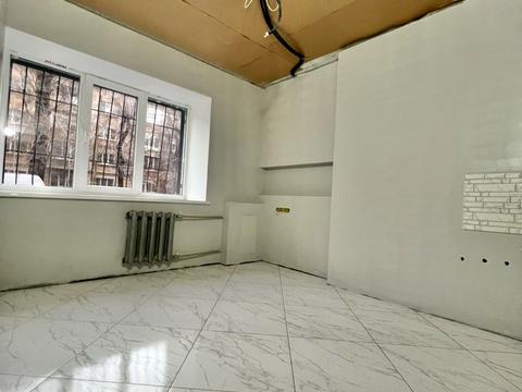 комерційна за адресою Соборності вул. (Косіора), 7