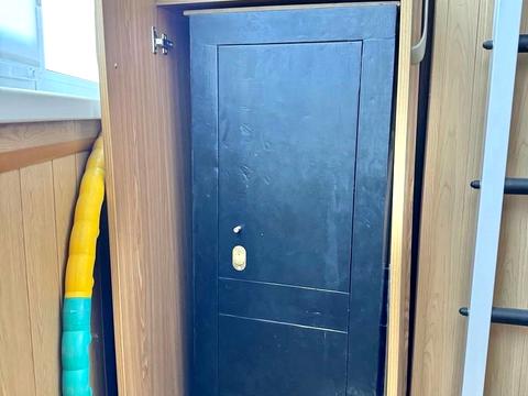 квартира за адресою Кривий Ріг, Новопокровська вул. (Фурманова), 5