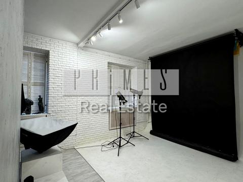 комерційна за адресою Київ, Вишгородська вул., 4