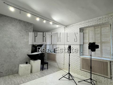 комерційна за адресою Київ, Вишгородська вул., 4