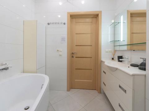 квартира по адресу Феодосийская ул., 1