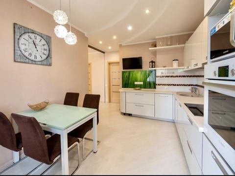 квартира по адресу Феодосийская ул., 1