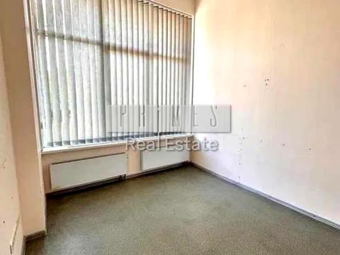 комерційна за адресою Авіаконструктора Ігоря Сікорського вул. (Танкова), 1