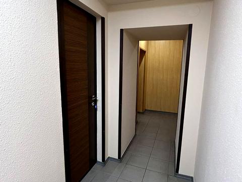 комерційна за адресою Інститутська вул., 19-В