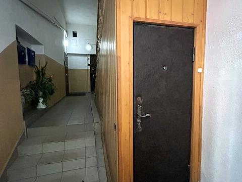 комерційна за адресою Інститутська вул., 19-В