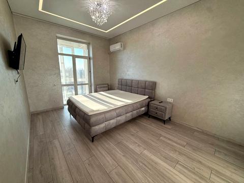 квартира за адресою Захисників України пл. (Визволення), 3