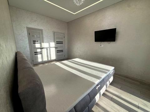 квартира за адресою Захисників України пл. (Визволення), 3