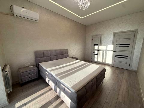 квартира за адресою Захисників України пл. (Визволення), 3