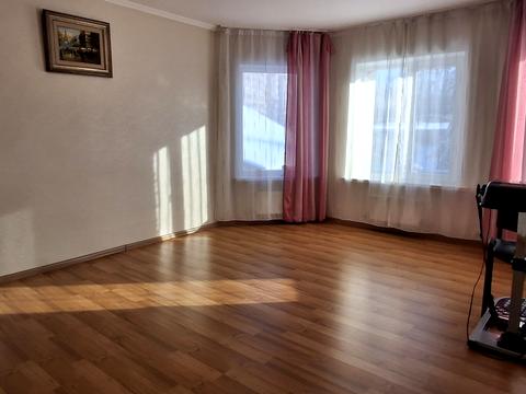 будинок за адресою Новаторів вул.