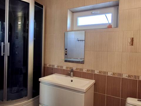 будинок за адресою Новаторів вул.