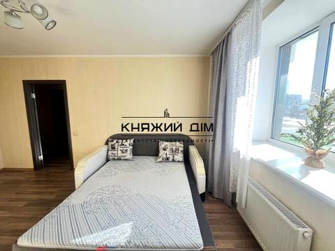 квартира за адресою Академіка Вернадського бульв., 24