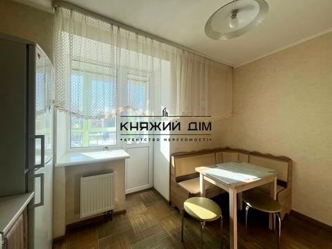 квартира за адресою Академіка Вернадського бульв., 24