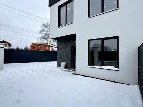 дом по адресу піддубна, 7