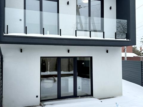 дом по адресу піддубна, 7