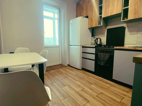 квартира за адресою Павела Йозефа Шафарика вул. (), 10а