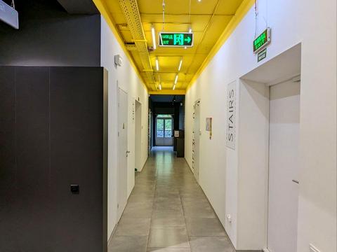 комерційна за адресою Воздвиженська вул., 10-А