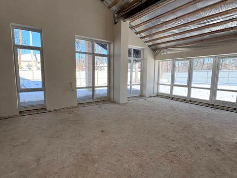 дом по адресу Евгения Коновальца ул.