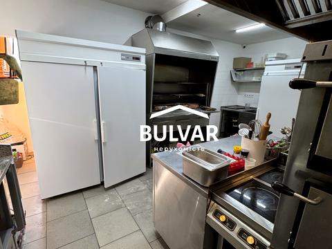 комерційна за адресою Перемоги просп., 65г к1