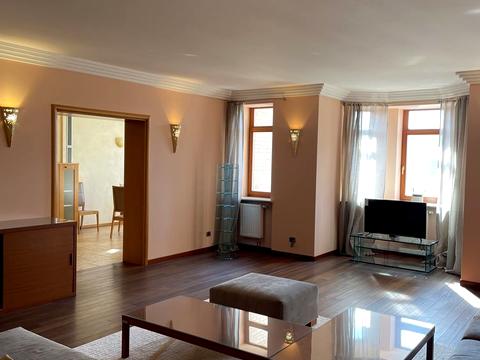 квартира за адресою Кудрявська вул., 13-19