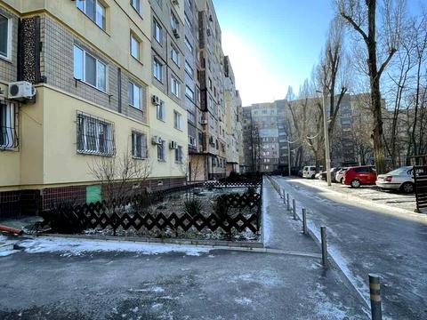 квартира за адресою Добровольців пров., 6