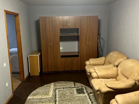 квартира за адресою Леоніда Каденюка просп. (Юрія Гагаріна), 9