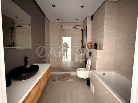 квартира за адресою Ревуцького вул., 40-Б