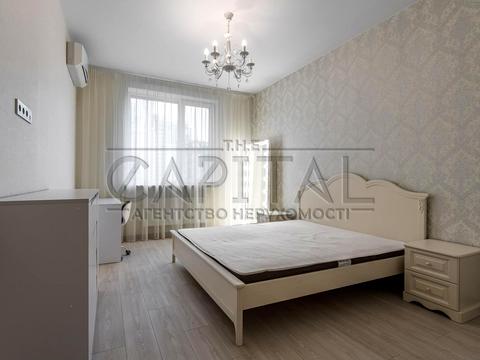 квартира за адресою Андрія Верхогляда вул. (Михайла Драгомирова), 14-А