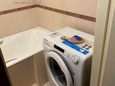 квартира за адресою Лариси Руденко вул., 10-Б