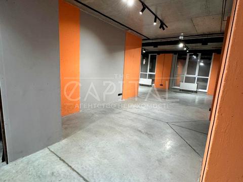 комерційна за адресою Центральна вул., (Будинок 3)