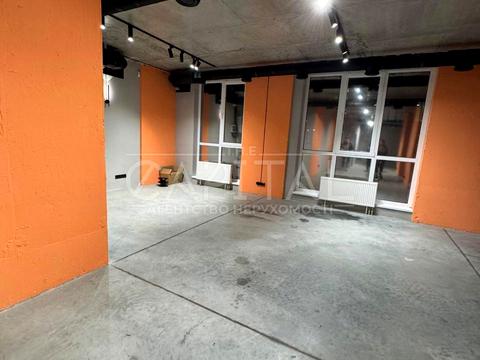 комерційна за адресою Центральна вул., (Будинок 3)