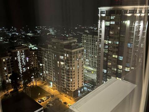 квартира за адресою В'ячеслава Чорновола вул., 11