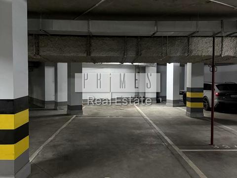 паркоместо по адресу Андрея Верхогляда ул. (Михайла Драгомирова), 9