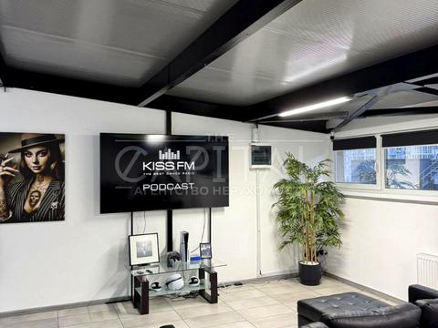 комерційна за адресою Казимира Малевича вул. (Боженка), 3