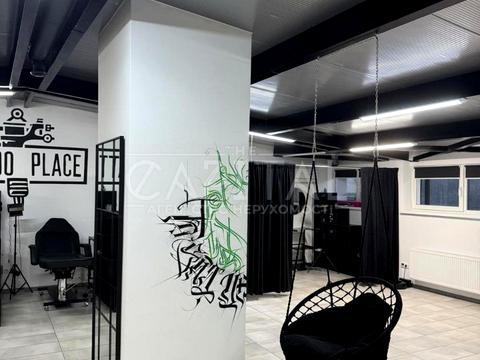 комерційна за адресою Казимира Малевича вул. (Боженка), 3